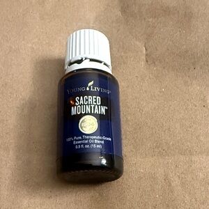 Young Living Sacred Mountain Essential Oil - Deep Blue and White